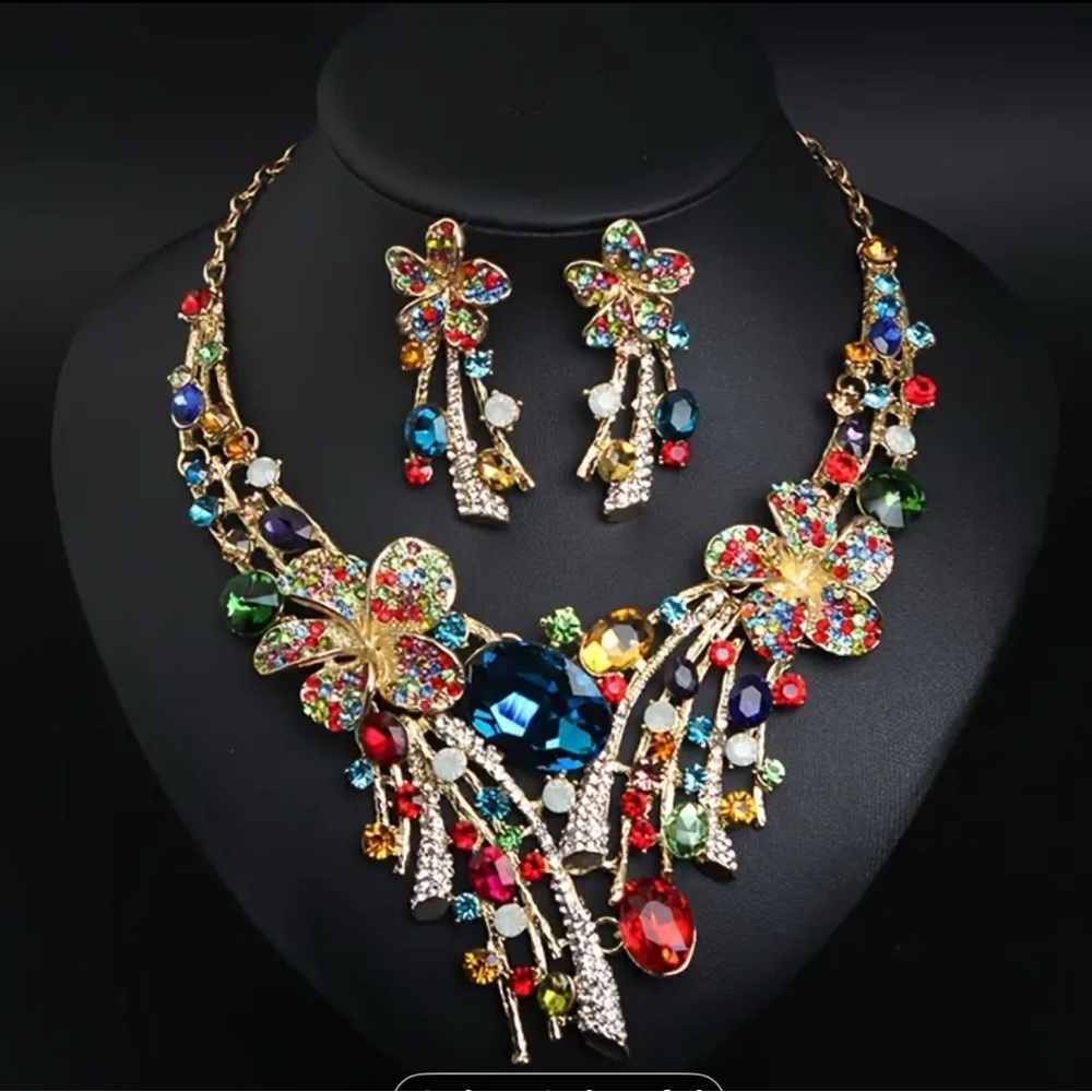 Colorful Floral Statement Necklace and Earrings Set